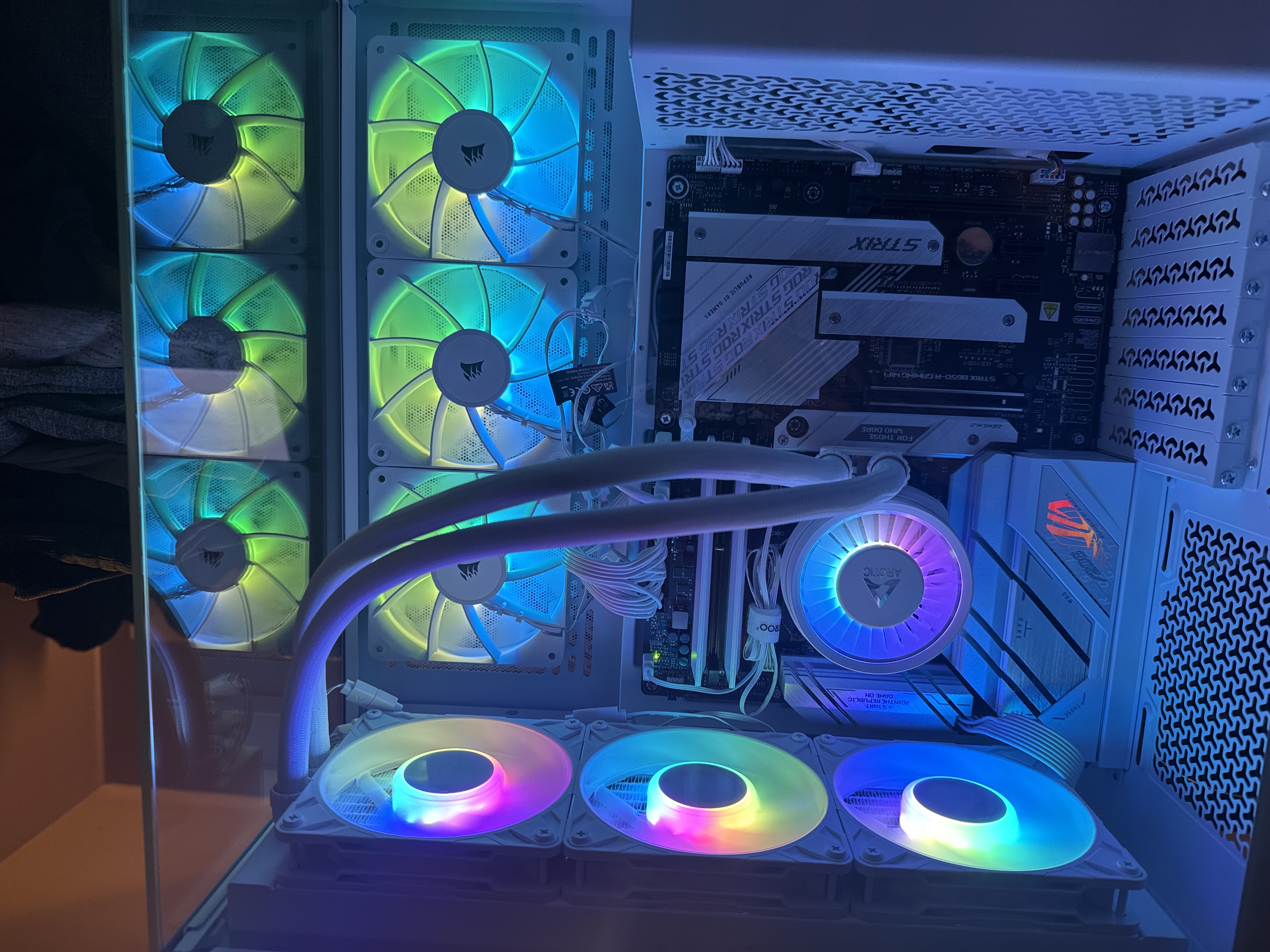 Custom Gaming PC Build Example 1 - RGB lighting and clean cable management